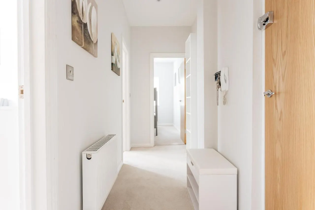 Holiday Home Near Train Station 伯恩茅斯 0*,  英国