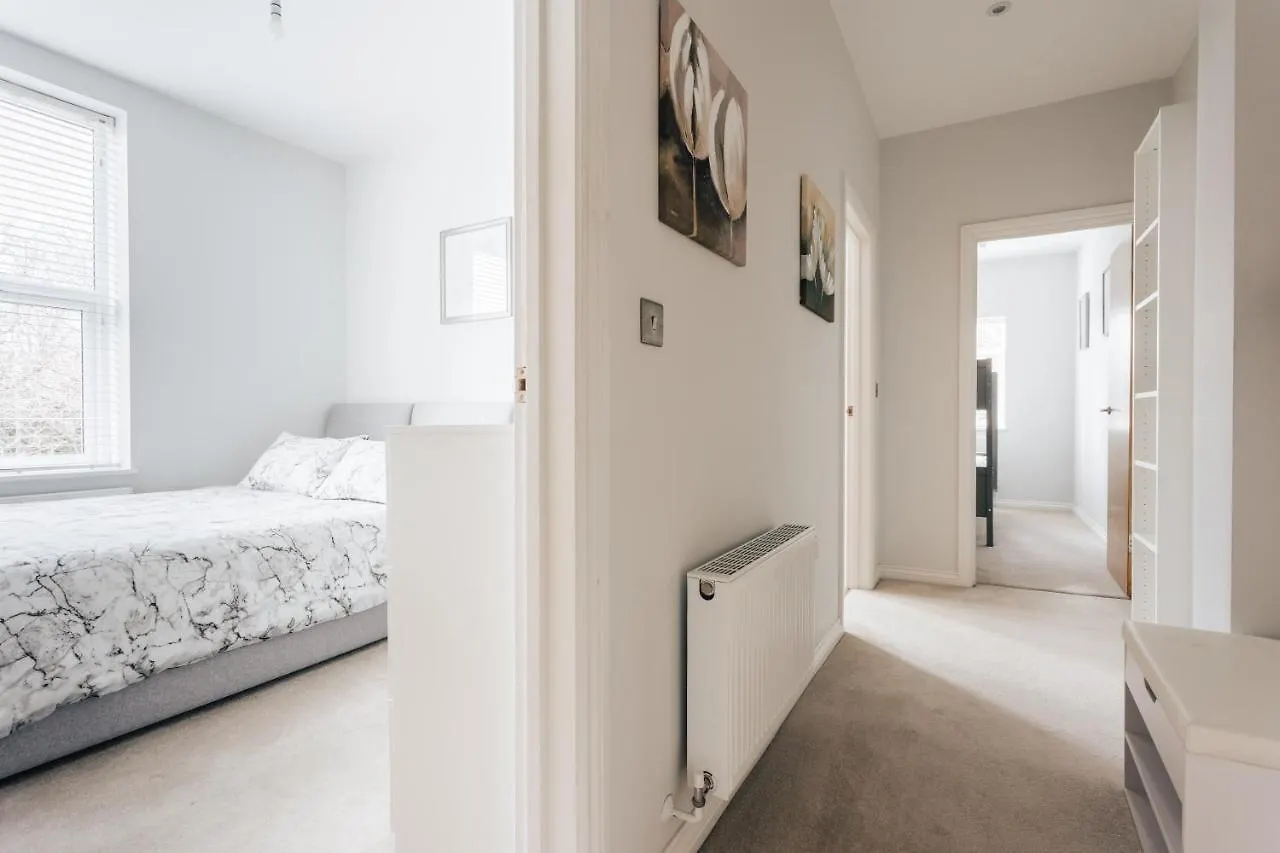 Holiday Home Near Train Station 伯恩茅斯 英国